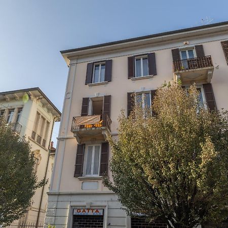 Casa Vacanza Dimora Vincenza Luino Eksteriør billede